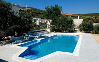 Stylish 3 Bedroom Villa with pool in Trogir Area