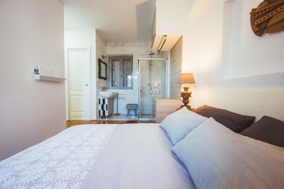 Stylish Stone Villa with Outdoor Jacuzzi in Hvar Town Center