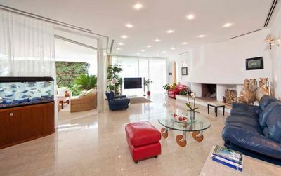 Exclusive Seafront Villa with Pool and Winter-Garden with Hot Tub in Krk Island