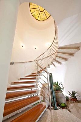 Exclusive Seafront Villa with Pool and Winter-Garden with Hot Tub in Krk Island