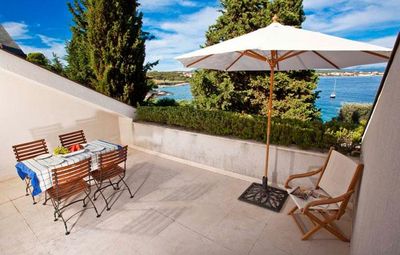 Exclusive Seafront Villa with Pool and Winter-Garden with Hot Tub in Krk Island