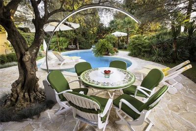 Exclusive Seafront Villa with Pool and Winter-Garden with Hot Tub in Krk Island