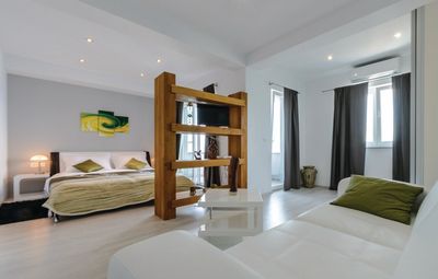 Exclusive Beachfront Villa with Pool in Sreser Peljesac Peninsula