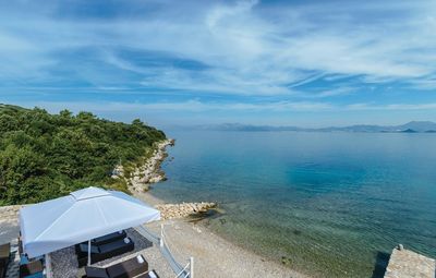 Exclusive Beachfront Villa with Pool in Sreser Peljesac Peninsula