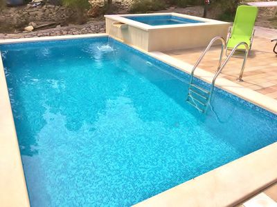 Charming Holiday House with Pool and Beautiful Views in Brac Island