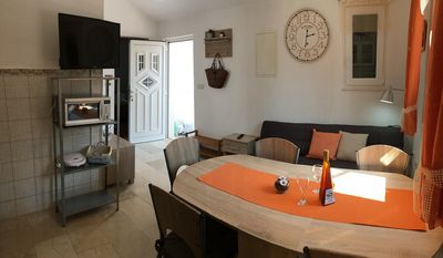 Charming Holiday House with Pool and Beautiful Views in Brac Island