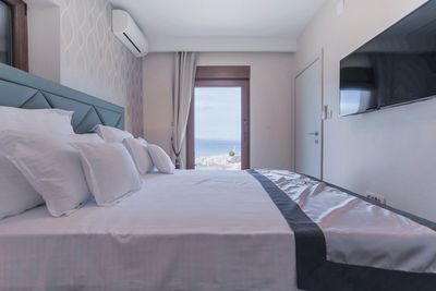 Exclusive Designer Seafront Villa with Pool and Large Private Yard Island Hvar