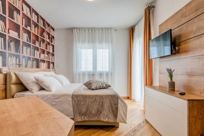 Gorgeous Villa with Large Yard & Heated Pool and Amazing Sea Views in Riviera Rogoznica