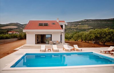 Attractive Sea View Villa with Pool near Trogir and Split