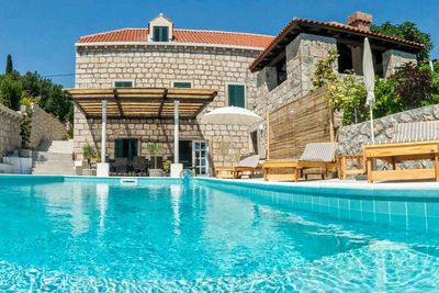 Amazing Stone Villa with Pool in Dubrovnik Region