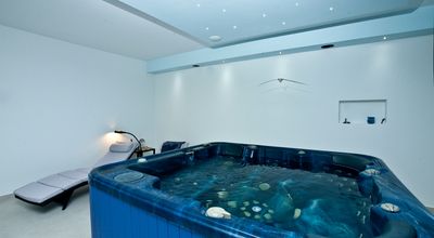 Luxury 3 Bedroom Apartment with Private Pool near Split Town Center