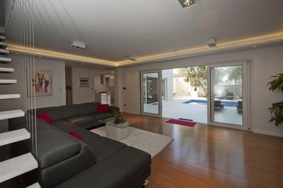 Luxury 3 Bedroom Apartment with Private Pool near Split Town Center