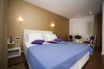 Luxury 3 Bedroom Apartment with Private Pool near Split Town Center