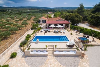 Charming Croatian Beach Villa Mirca with Pool 