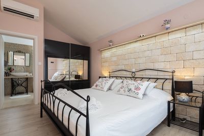 Charming Croatian Beach Villa Mirca with Pool 