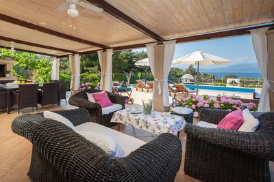 Charming Croatian Beach Villa Mirca with Pool 