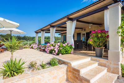 Charming Croatian Beach Villa Mirca with Pool 