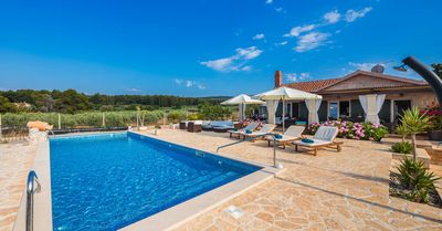 Charming Croatian Beach Villa Mirca with Pool 