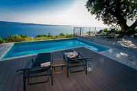 Beautiful 3 Bedroom Holiday House with Pool in Omis Region near Split 