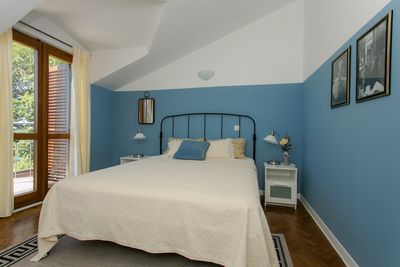 Beautiful 3 Bedroom Holiday House with Pool in Omis Region near Split 