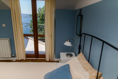 Beautiful 3 Bedroom Holiday House with Pool in Omis Region near Split 