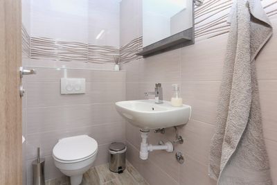 Charming Holiday House with Pool in Dugopolje near Split