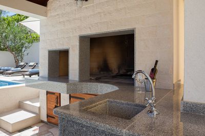 Attractive House with Sea View and Private Swimming Pool near Trogir