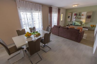 Attractive House with Sea View and Private Swimming Pool near Trogir
