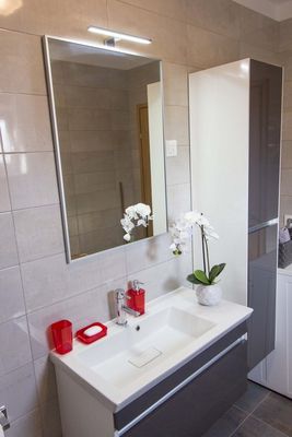 Attractive House with Sea View and Private Swimming Pool near Trogir