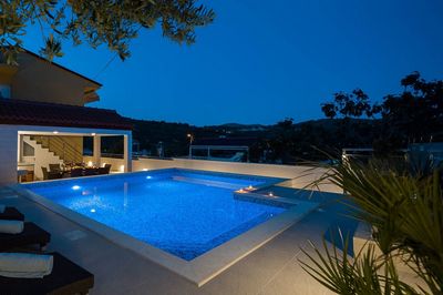 Attractive House with Sea View and Private Swimming Pool near Trogir
