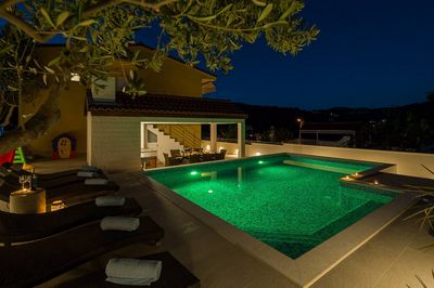 Attractive House with Sea View and Private Swimming Pool near Trogir