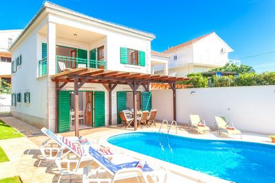 Lovely Four Bedroom Villa Island Hvar with Pool 
