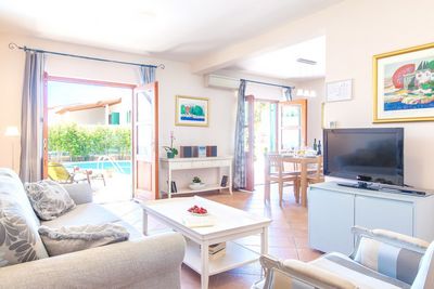 Lovely Four Bedroom Villa Island Hvar with Pool 