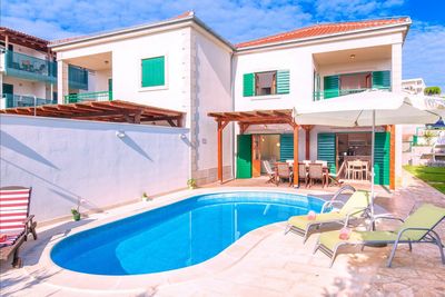 Pretty Stone Villa with Pool Island Hvar