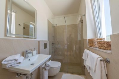 5 Star Villa with Pool, Sauna, and Fitness Room in Island Hvar