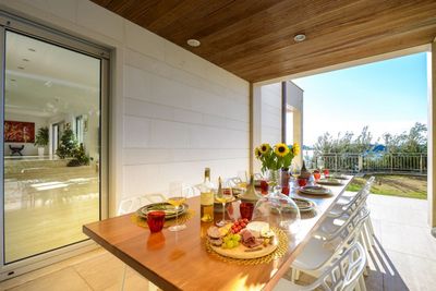 De Luxe Seafront Villa with Infinity Swimming Pool and Luxury Interior near Dubrovnik