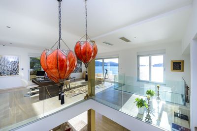 De Luxe Seafront Villa with Infinity Swimming Pool and Luxury Interior near Dubrovnik