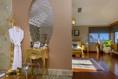 De Luxe Seafront Villa with Infinity Swimming Pool and Luxury Interior near Dubrovnik