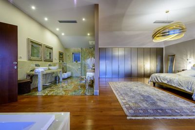 De Luxe Seafront Villa with Infinity Swimming Pool and Luxury Interior near Dubrovnik