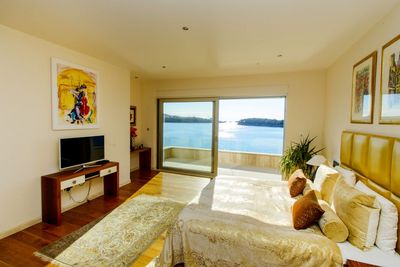De Luxe Seafront Villa with Infinity Swimming Pool and Luxury Interior near Dubrovnik