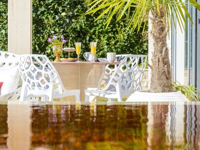 De Luxe Seafront Villa with Infinity Swimming Pool and Luxury Interior near Dubrovnik