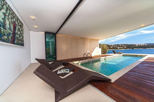 Exclusive Seafront Villa Primosten