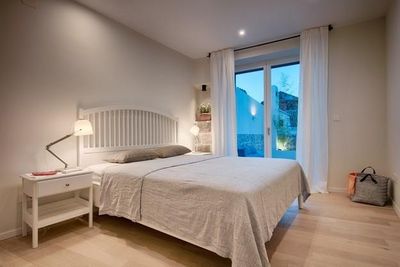 Authentic Stone 5 Bedroom Holiday House in Town Vis