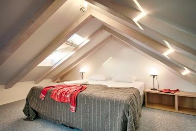 Authentic Stone 5 Bedroom Holiday House in Town Vis