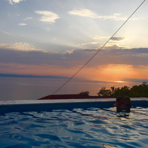 Sea View Stone Holiday Villa with Large Swimming Pool in Podgora near Makarska