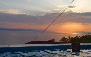 Sea View Stone Holiday Villa with Large Swimming Pool in Podgora near Makarska