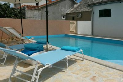 Authentic Stone House Bol, Island Brac