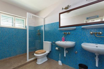 Authentic Stone House Bol, Island Brac