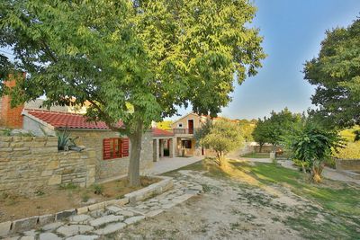 Croatian Stone Villa with Pool in Zadar Region