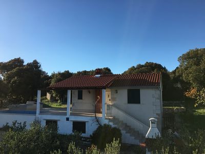 Charming Holiday House with Pool and Beautiful Views in Brac Island